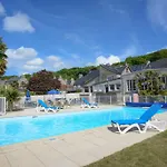 ホテル De La Baie 2*