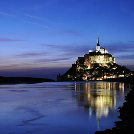 De La Baie 圣让莱托马