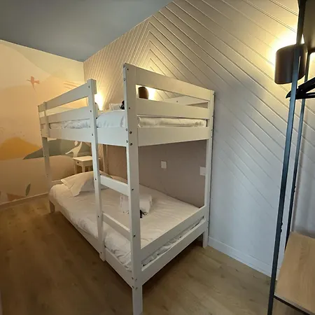 De La Baie 圣让莱托马