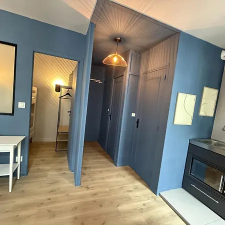 Hotel De La Baie 2*