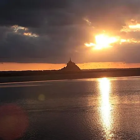 De La Baie Saint-Jean-le-Thomas
