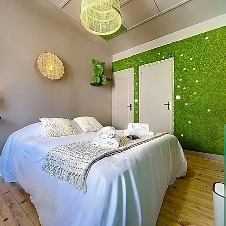 De La Baie Hotel 2*