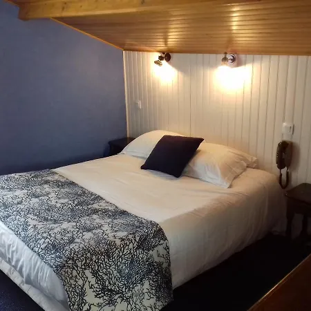 Des Bains Szálloda 2*