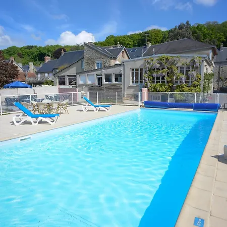 De La Baie Hotel 2*