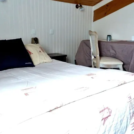 De La Baie Saint-Jean-le-Thomas