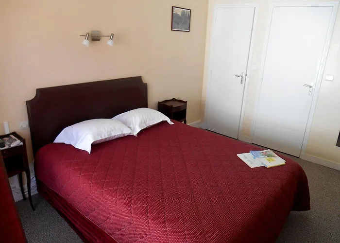 Restaurant Des Bains 2* Saint-Jean-le-Thomas